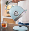 CecoTec Vintage Kettle in use 